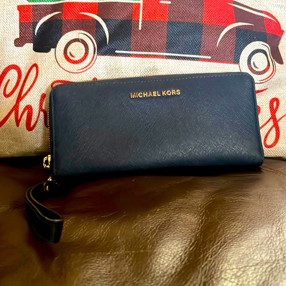 Michael Kors Wristlet